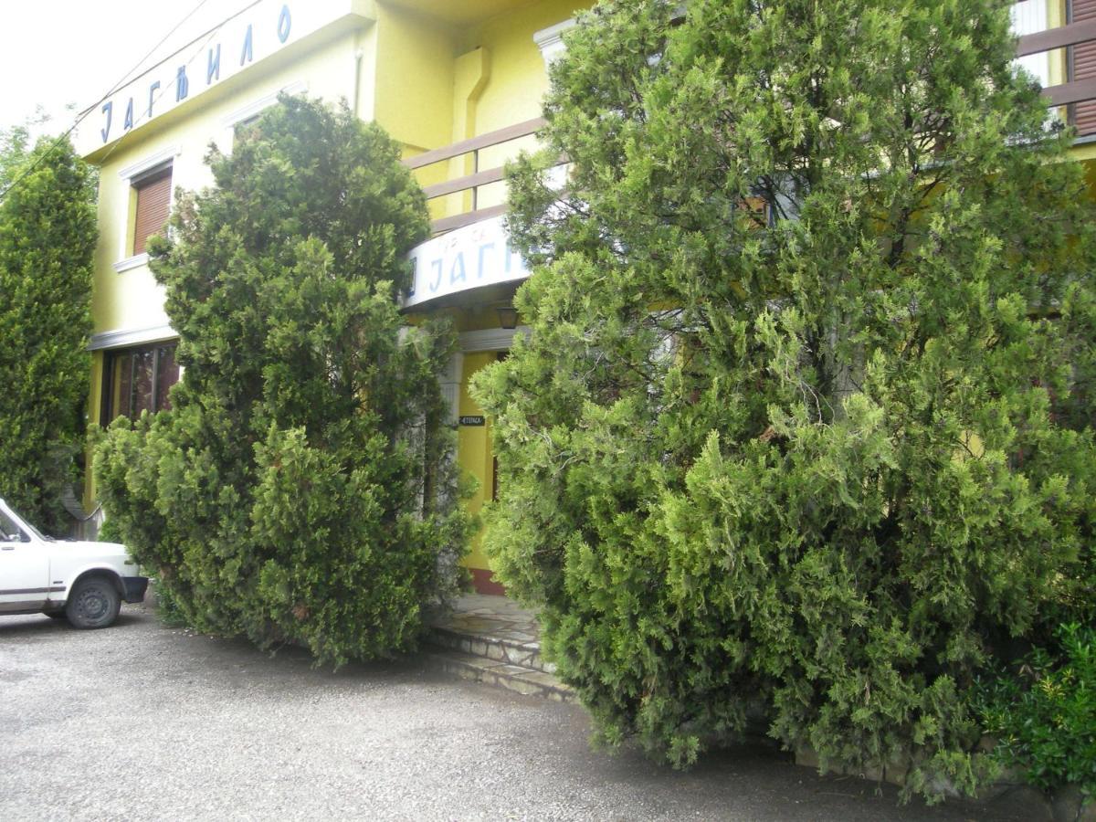 Hotel Utr Jagnjilo 1986 Raška Exterior foto